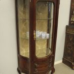 747 3368 DISPLAY CABINET